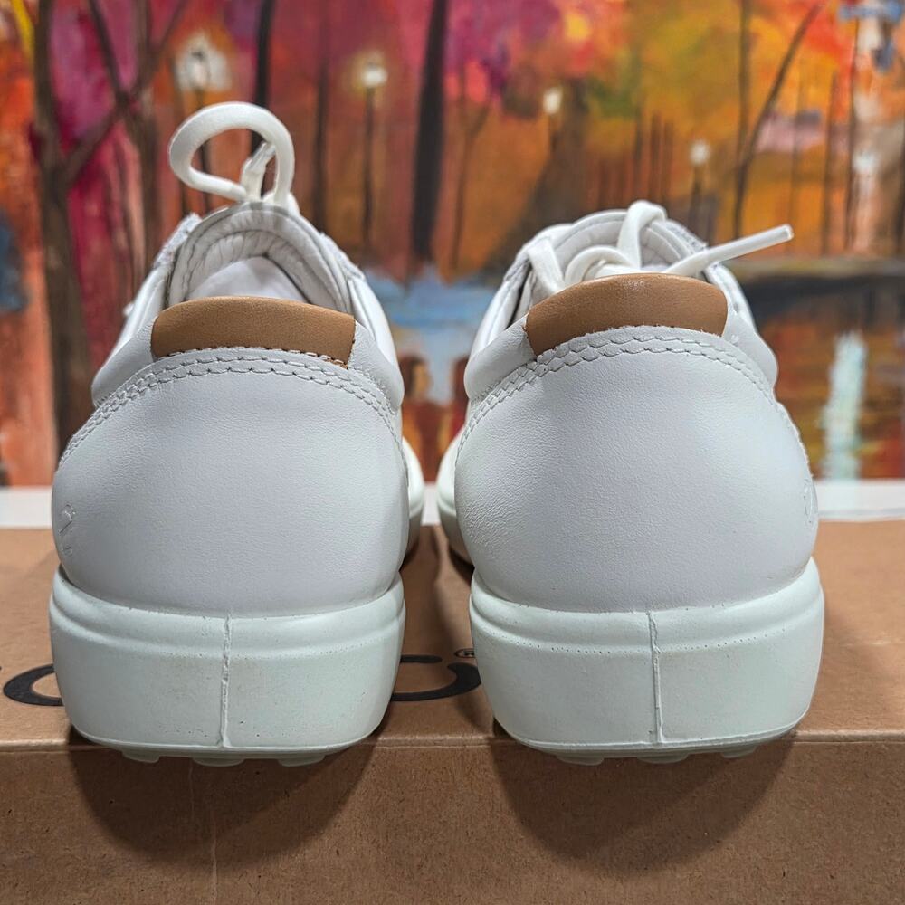 Ecco Soft 7 W Shoe Lace Up Triple White Size 9-9.5 Women's - Picture 5 of 7